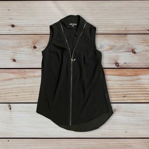 Lady Dutch dressy sleeveless top